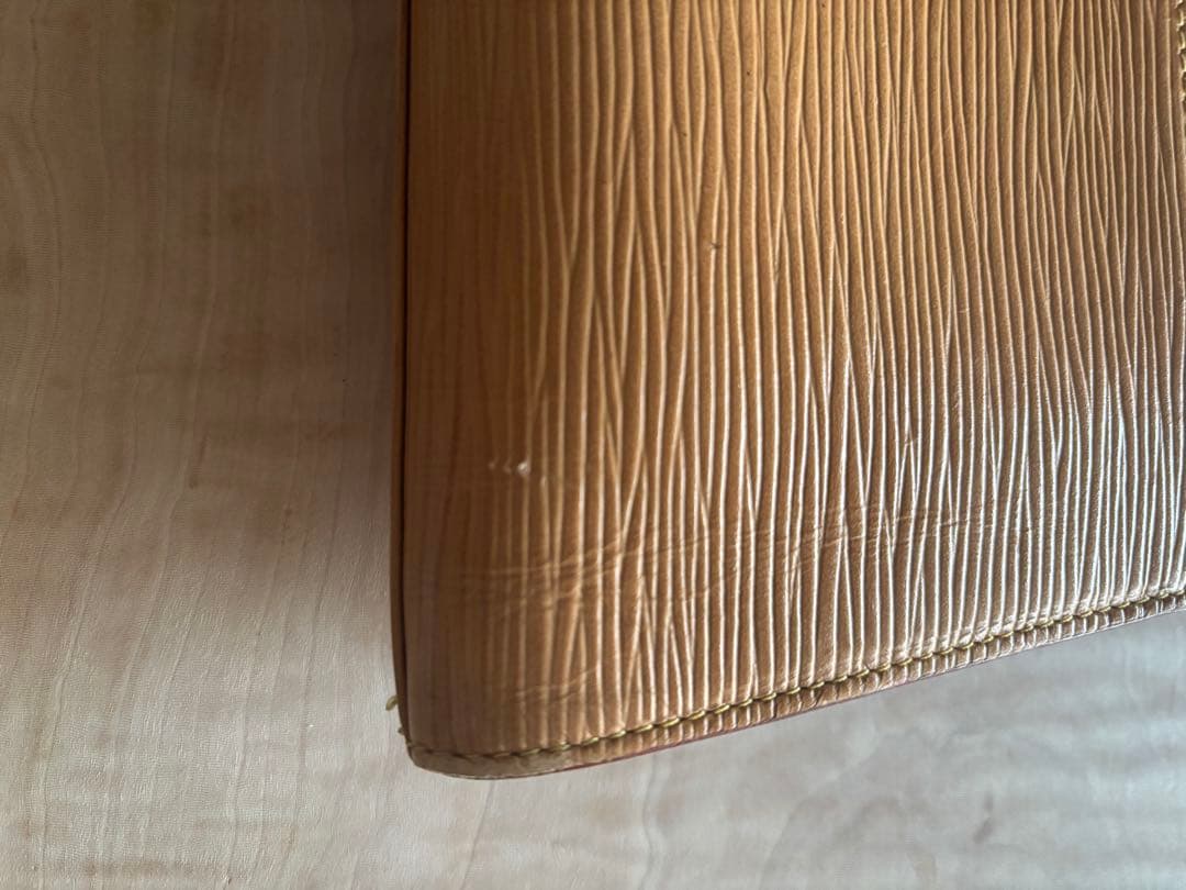 ルイヴィトン　Louis Vuitton エピライン ウィニペグ　クラッチバッグ