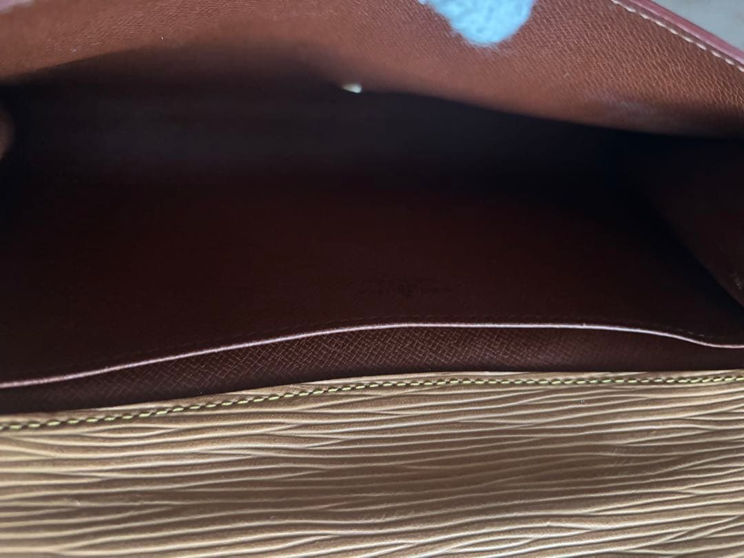 ルイヴィトン　Louis Vuitton エピライン ウィニペグ　クラッチバッグ