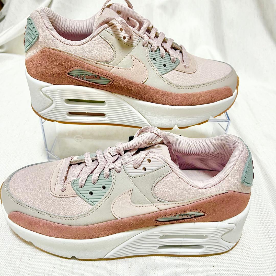 【未使用】ナイキ　NIKE エアマックス　90 LV8 厚底　スニーカー　ピンク