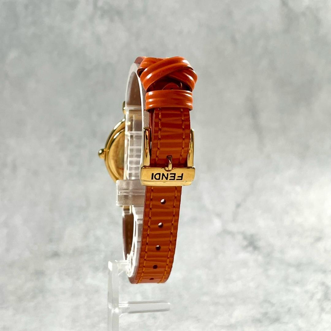 【超美品】FENDI フェンディ 腕時計 カメレオン チェンジベルト6本クォーツ