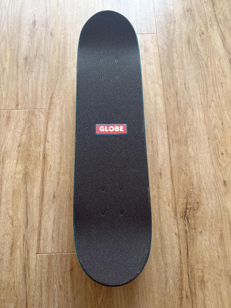 GLOBEスケートボードコンプリートスケボーデッキ Tensorトラック 7.0