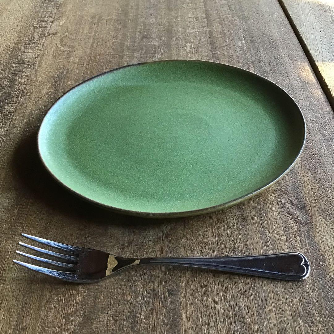 よーです。新品美濃焼　モスオリーブフラットプレート楕円皿12枚セット
