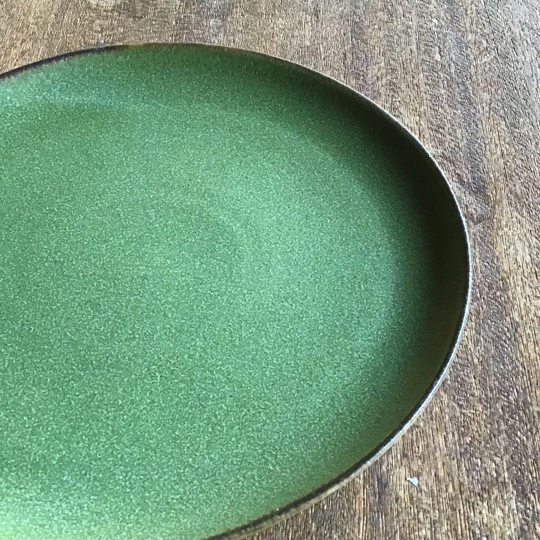 よーです。新品美濃焼　モスオリーブフラットプレート楕円皿12枚セット