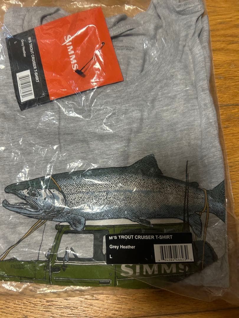 シムス Tシャツ トラウト　柄　クルーザー　simms パタゴニア　サーモン