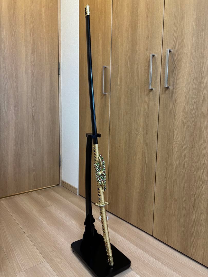 吉祥登竜門陣太刀 【美品】観賞用 模造刀 日本刀 鯉 スタンドセット 掛け台付き