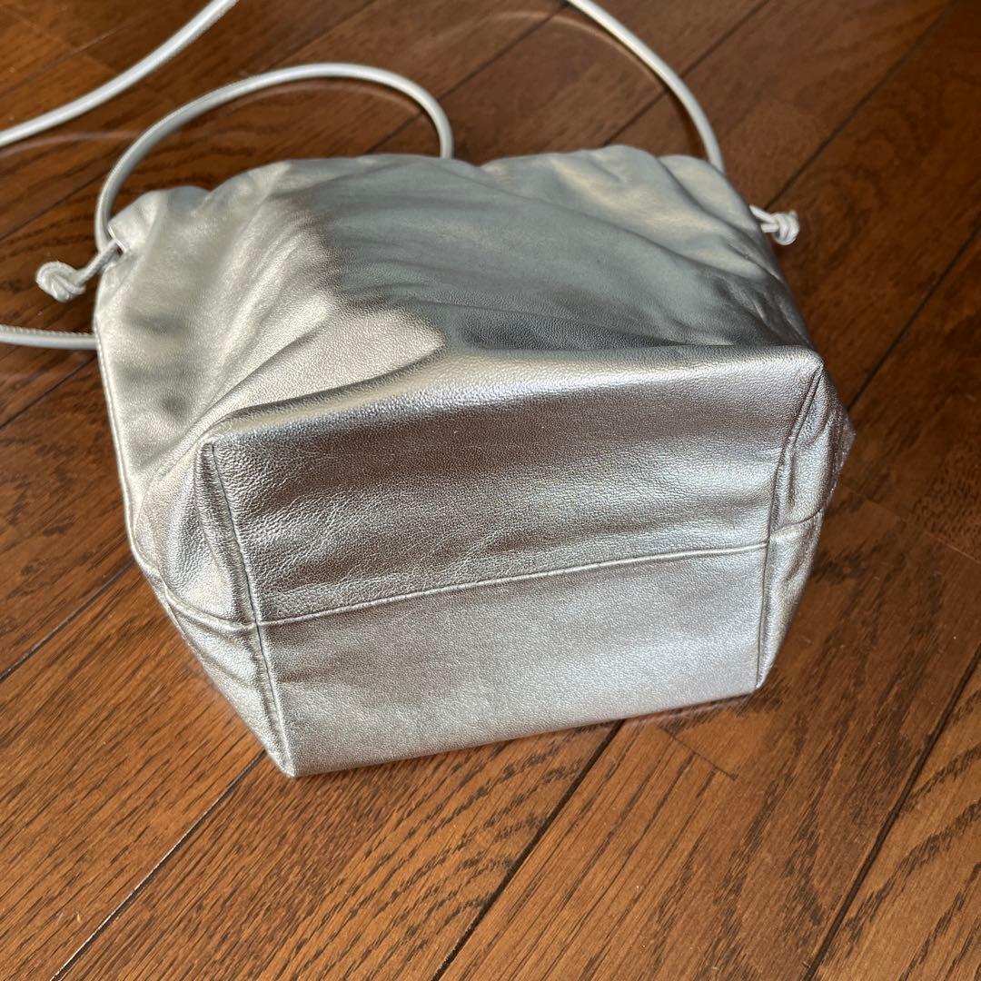 DRESSTERIORラムレザーバルーンバッグ