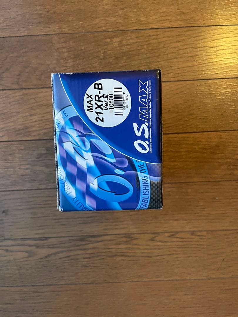 と*も様 OS MAX 21XR-B エンジン