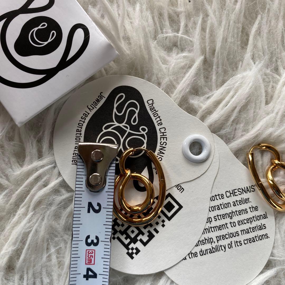 KaYシャルロット シェネ Charlotte Chesnais