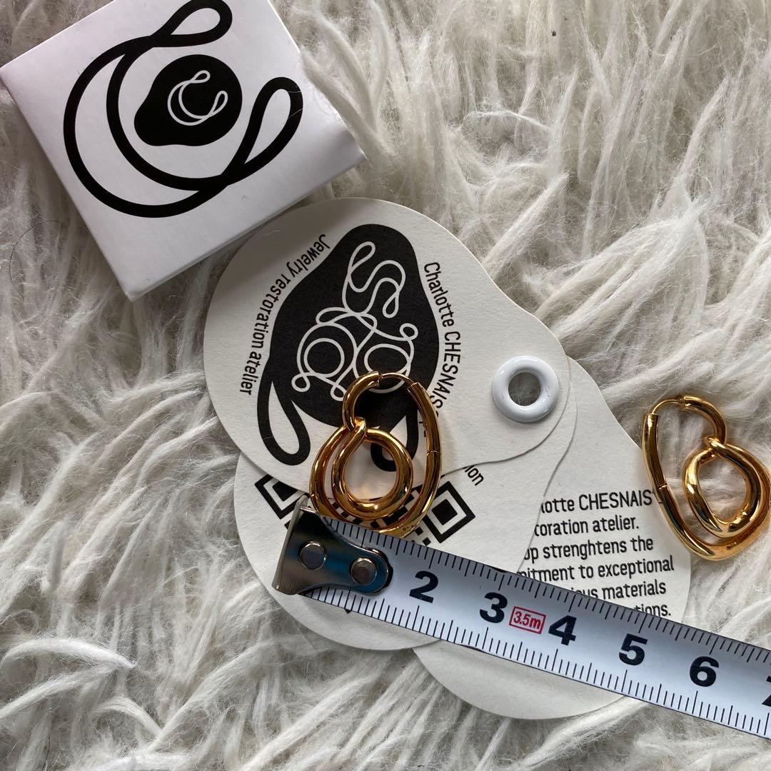 KaYシャルロット シェネ Charlotte Chesnais