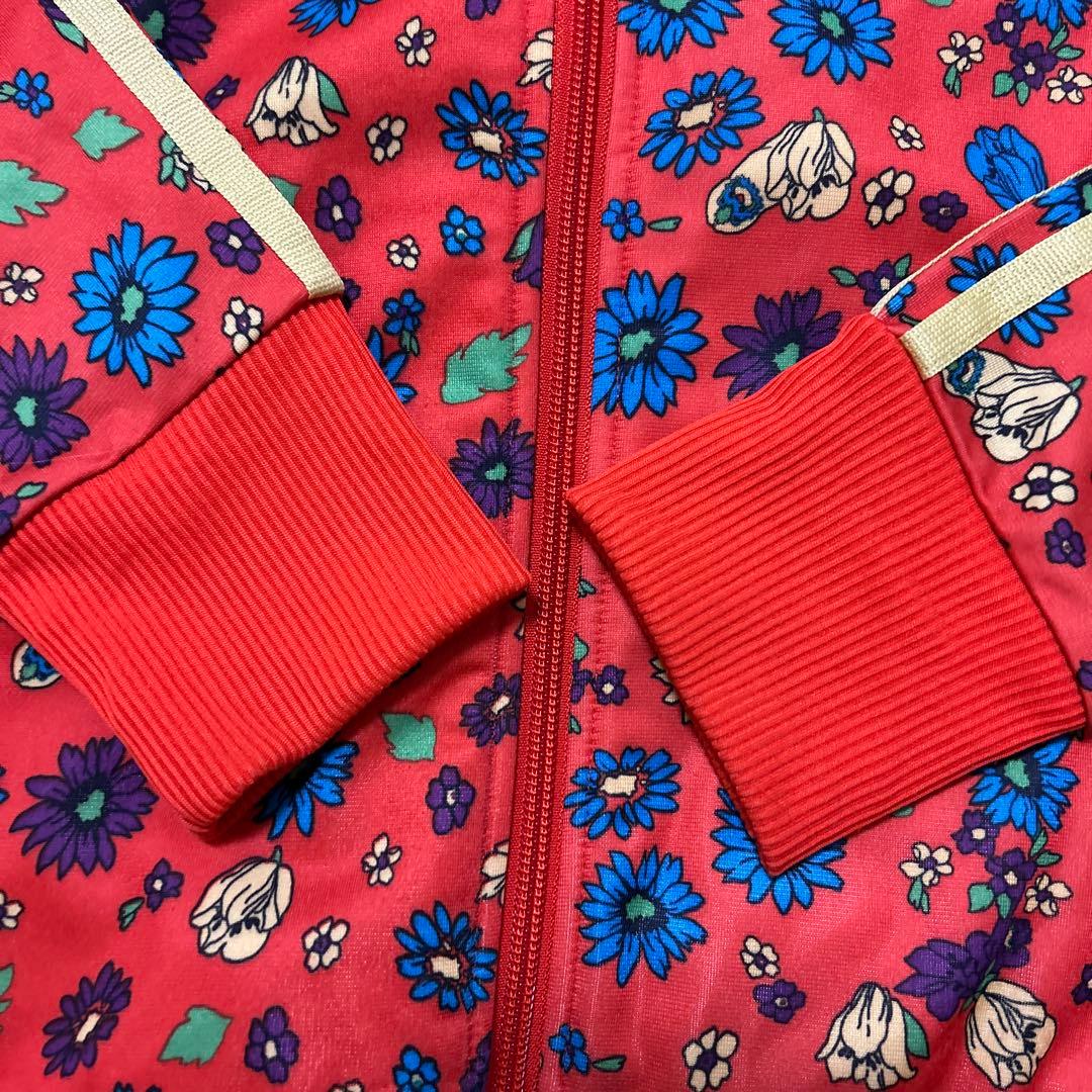 【かくかくしかじか】永野芽郁　adidas×ロデオクラウンズ 花柄ジャージ