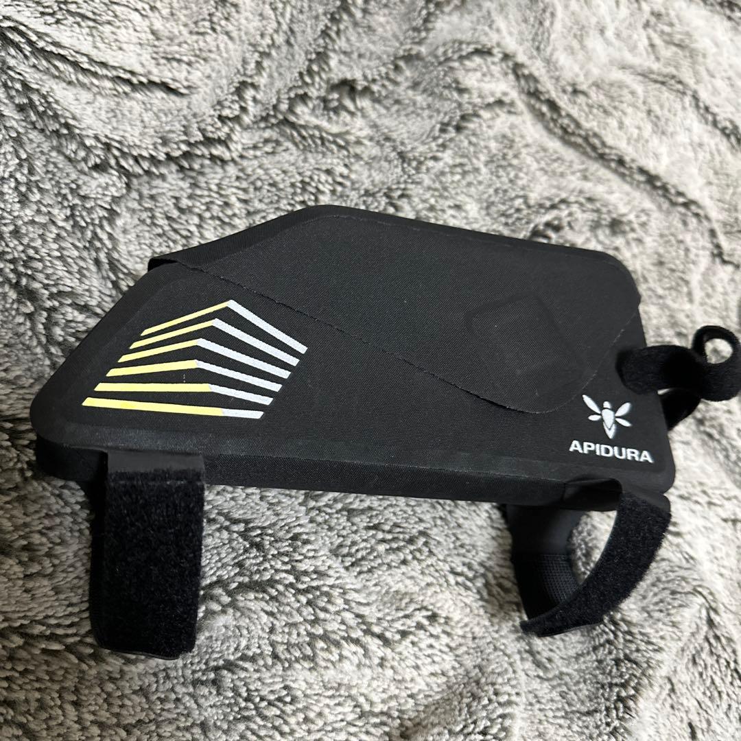 アクセサリー Apidura Racing Top Tube Bag 1L
