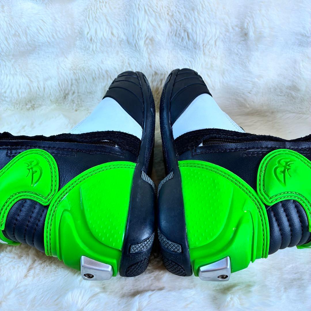 【ベリック】 美品　レーシングブーツ 24cm バイク　ブーツ　完売品　綺麗