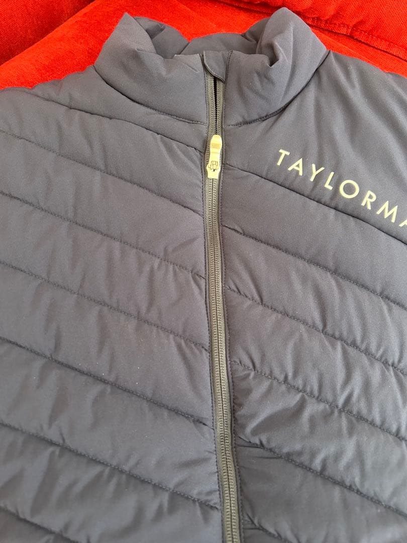 テーラーメイド✧︎ ストレッチ インサレーションジャケットネイビー M 美品