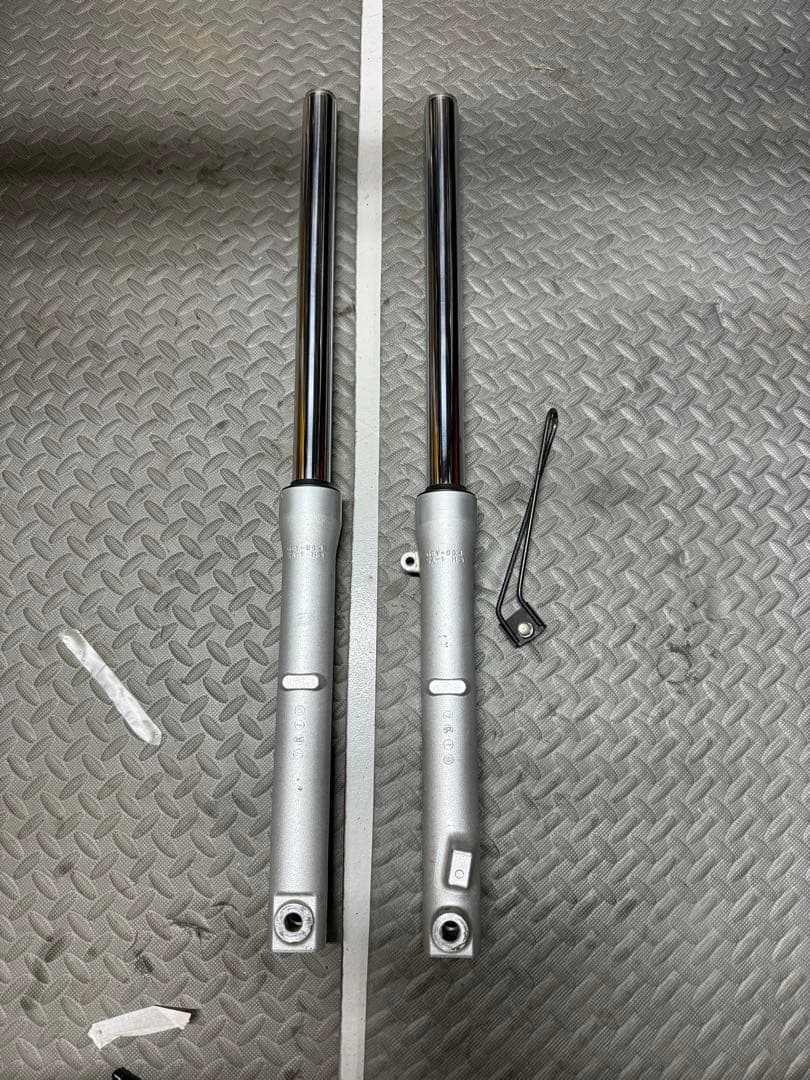 エイプ100 純正フロントフォーク　ドラム用