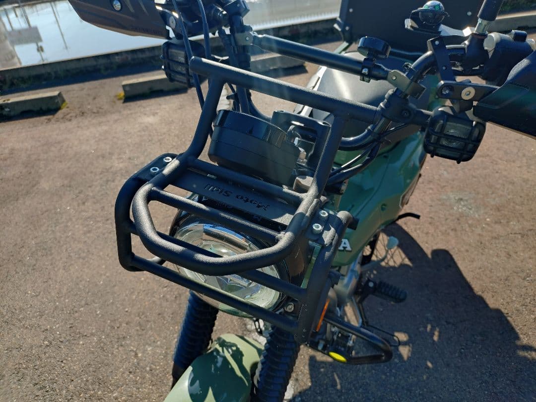 ハンターカブ CT125用 ヘッドライトガード＆フロントキャリアキット