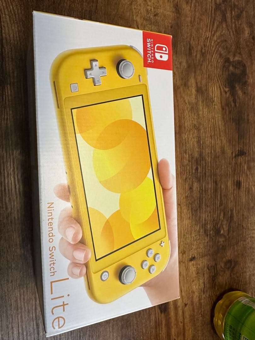 Nintendo Switch Lite イエロー　新品、未使用