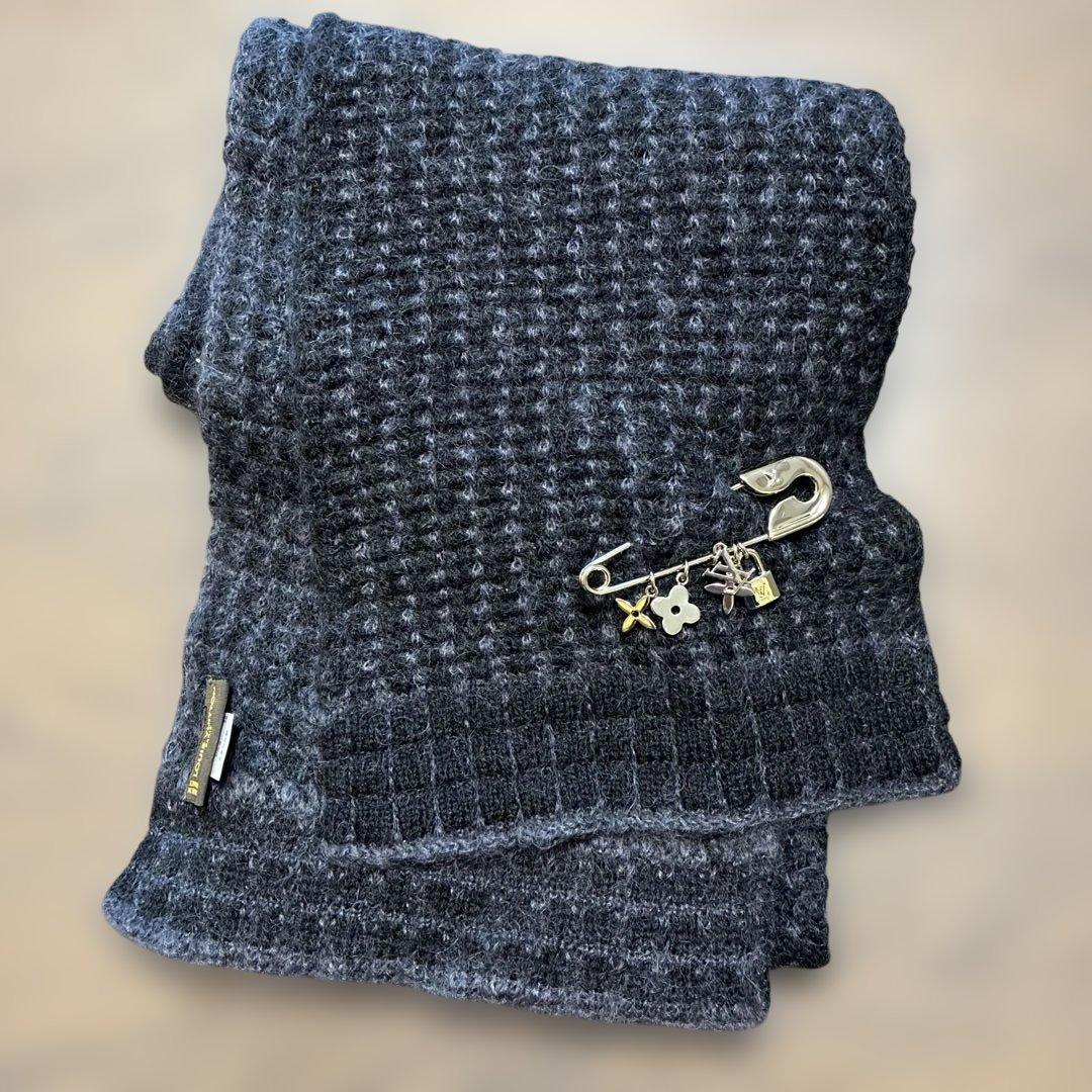 VUITTON ヴィトン マフラー チャーム