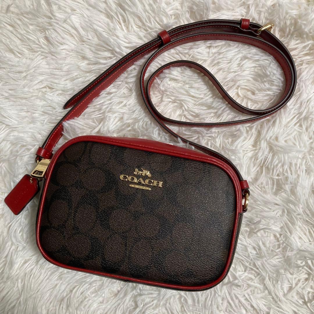 未使用級　現行　コーチ　ショルダーバッグ　ジェイミー カメラバッグ シグネチャー