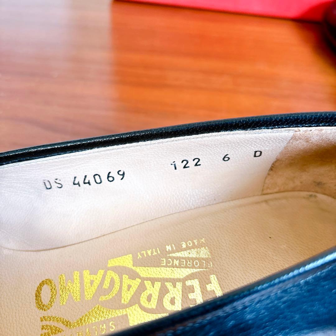 【美品】Ferragamo ガンチーニ ゴールド レザーローファー 黒