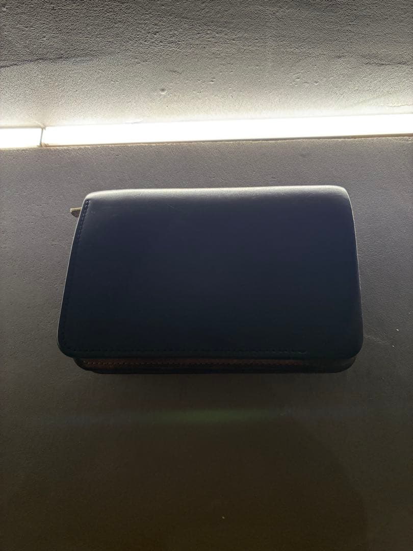 大人気【フォルメ】　ショートウォレット　黒　レザー　即完売