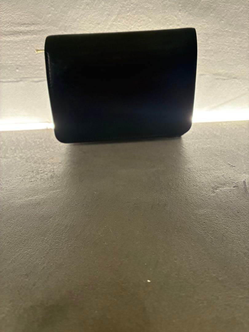 大人気【フォルメ】　ショートウォレット　黒　レザー　即完売