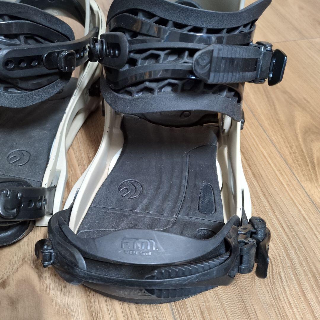 FLUX フラックス　バインディング 　DS SMサイズ　スノーボード