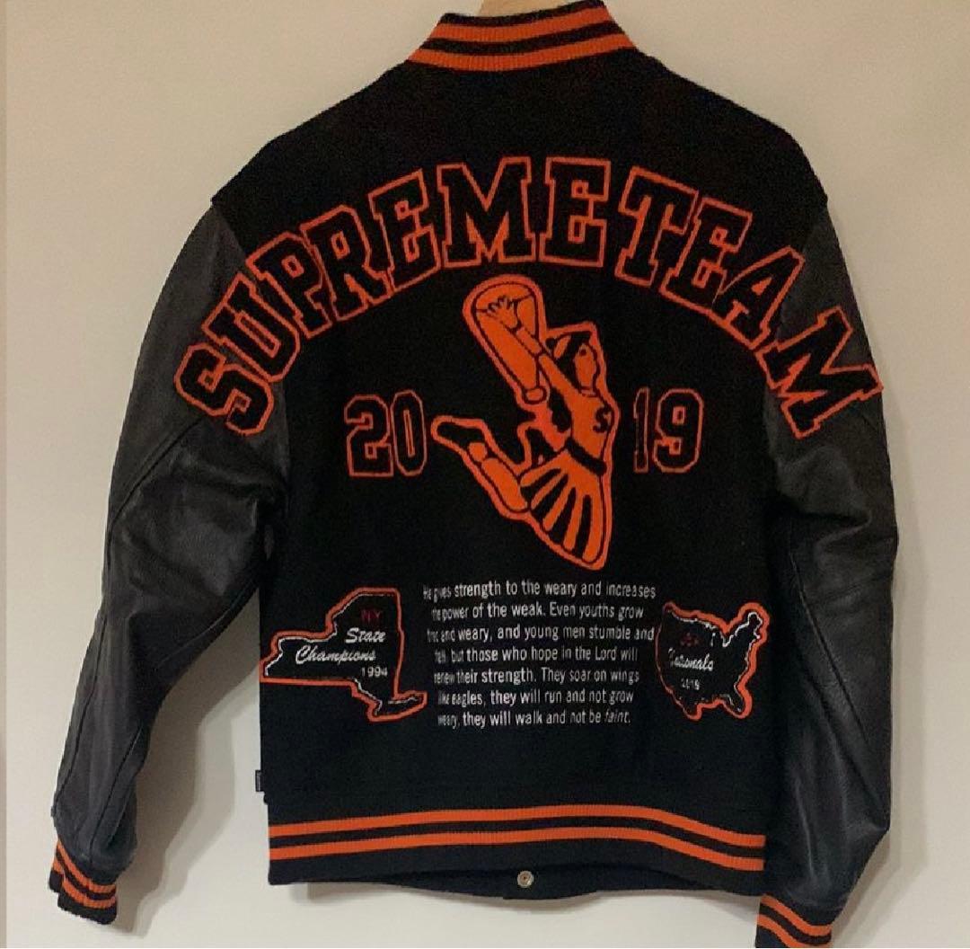 Supreme スタジャン 黒/オレンジ SUREMETEAM 2019 新古品