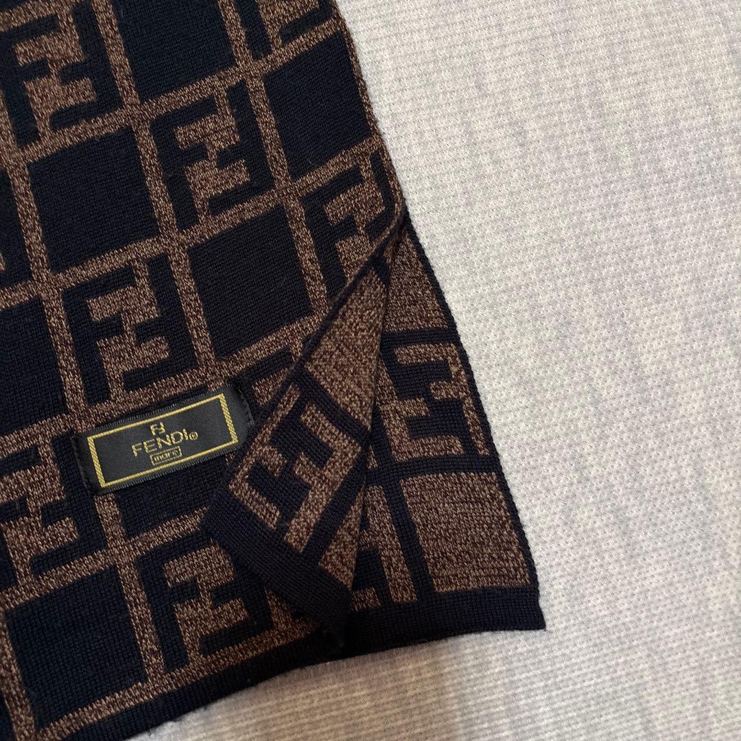 FENDI★リバーシブルマフラー★フェンディ ￼ズッカ柄ストール★黒×茶