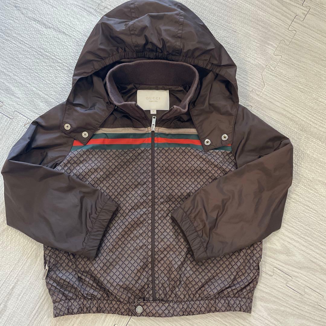グッチ　GUCCI ウインドブレーカー　キッズ　4Y ジャケット　アウター　撥水