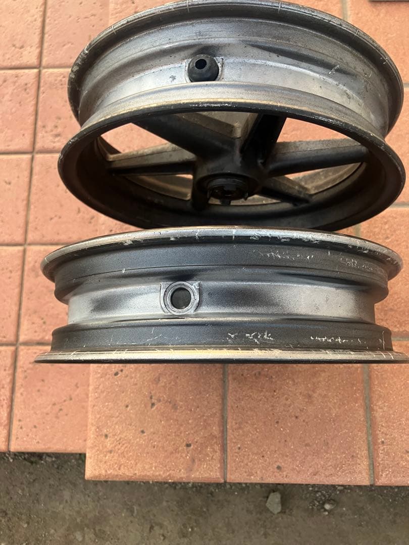 ライブディオZX 純正ガンメタホイール前後