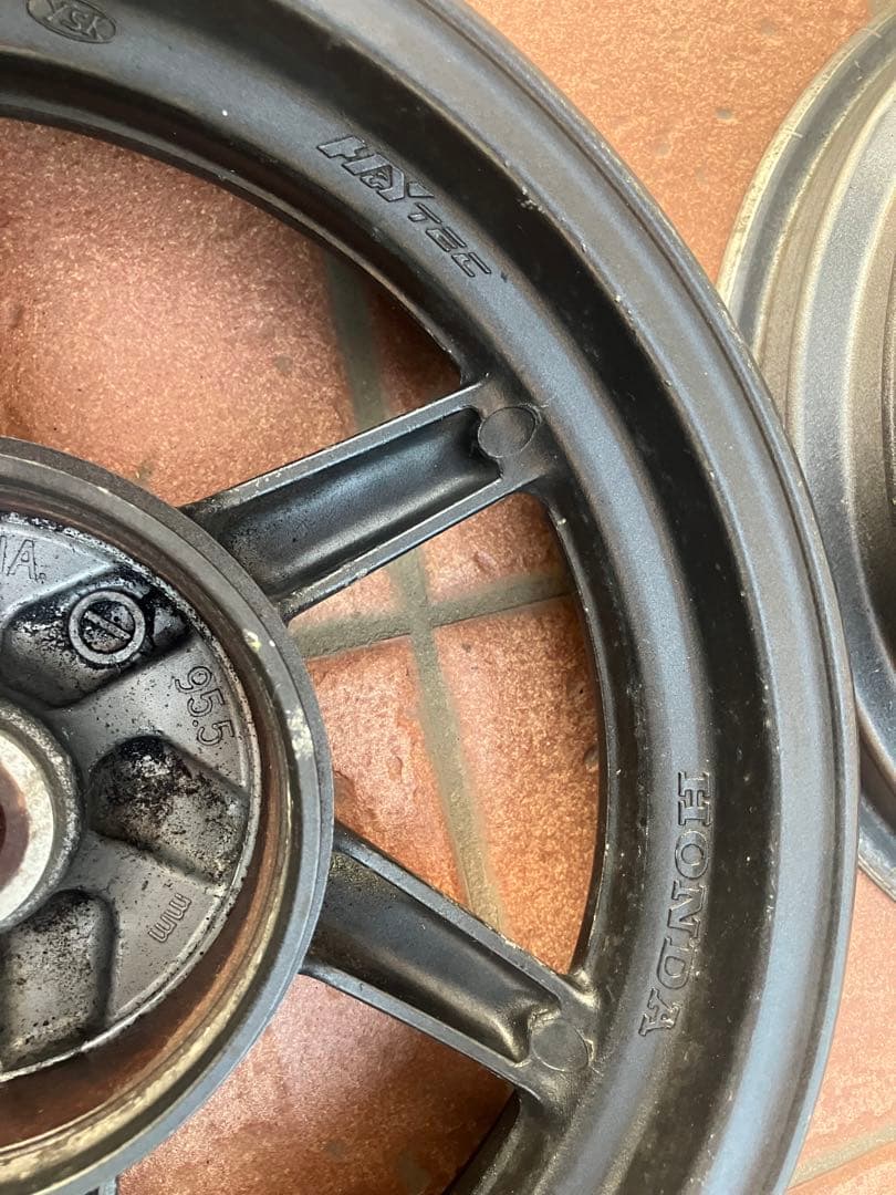 ライブディオZX 純正ガンメタホイール前後