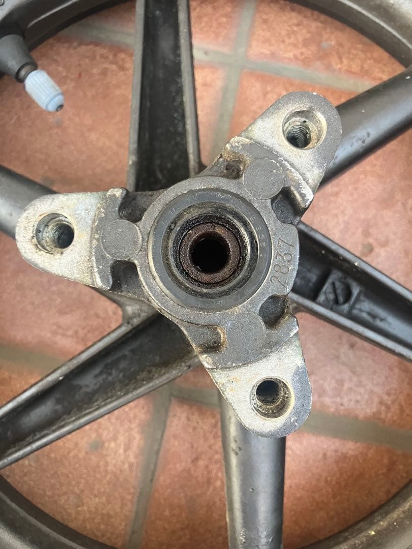 ライブディオZX 純正ガンメタホイール前後