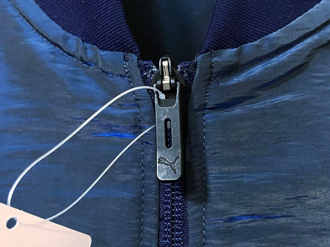 未使用 プーマ ジュビロ磐田 薄手 ナイロンジャケット ウィンドブレーカー M