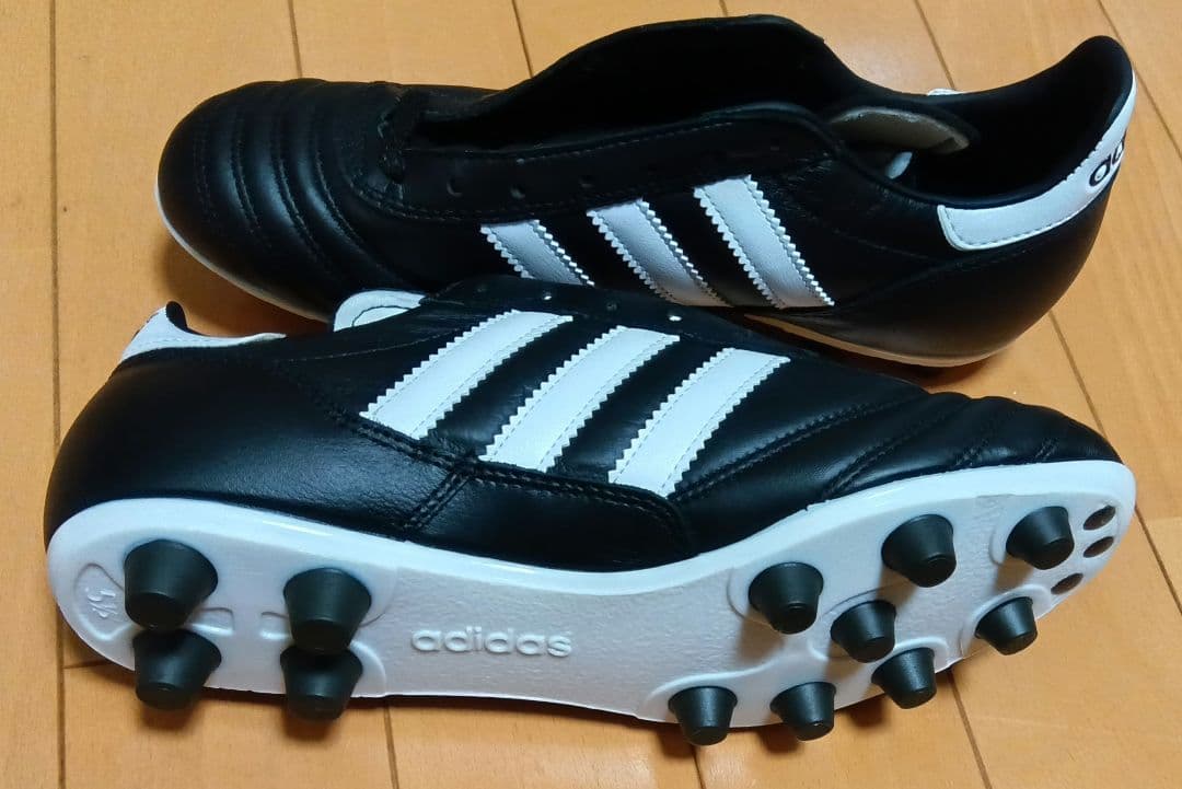 adidas コパムンディアル　24cm