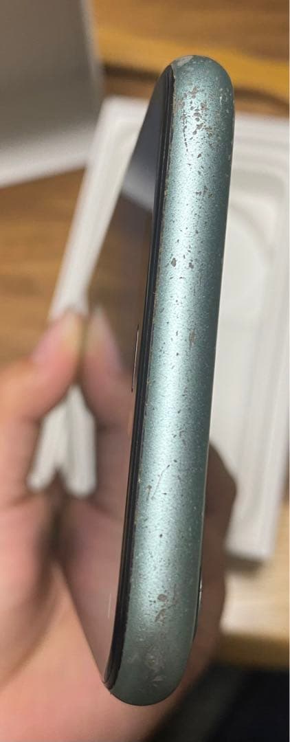 iPhone 11 グリーン 128 GB SIMフリー 本体 画面割
