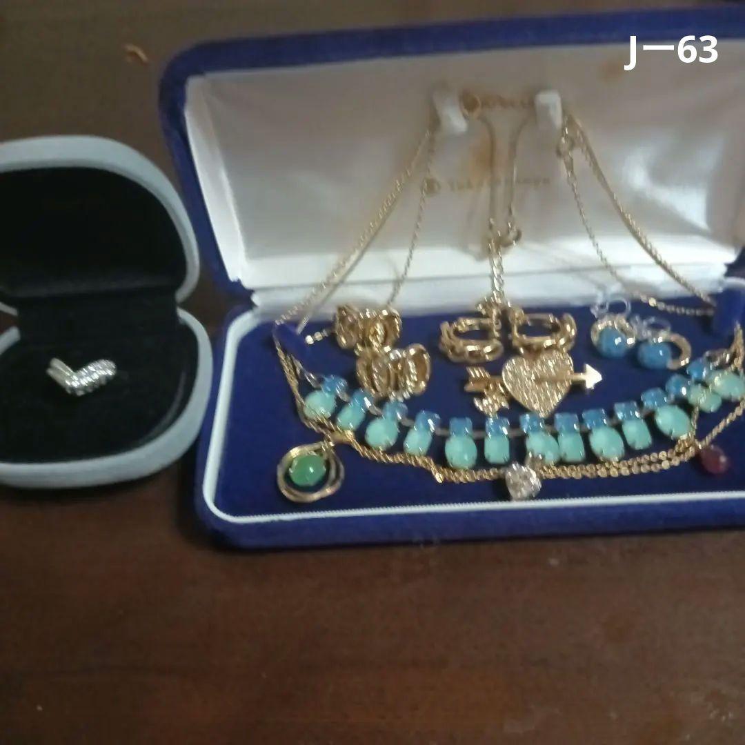 遺品生前整理アクセサリーまとめ K18ルビートップ、ブローチ、イヤリング、