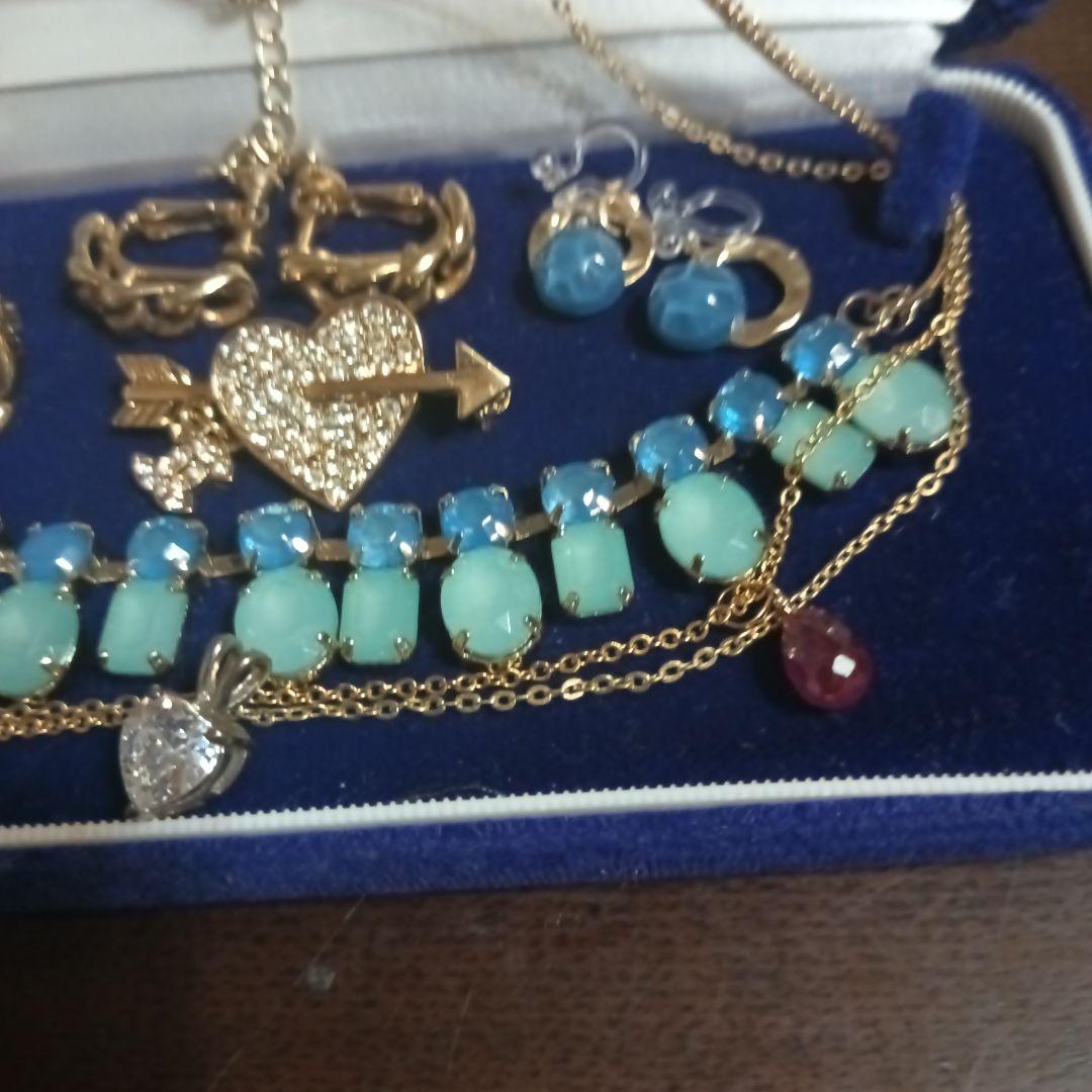 遺品生前整理アクセサリーまとめ K18ルビートップ、ブローチ、イヤリング、