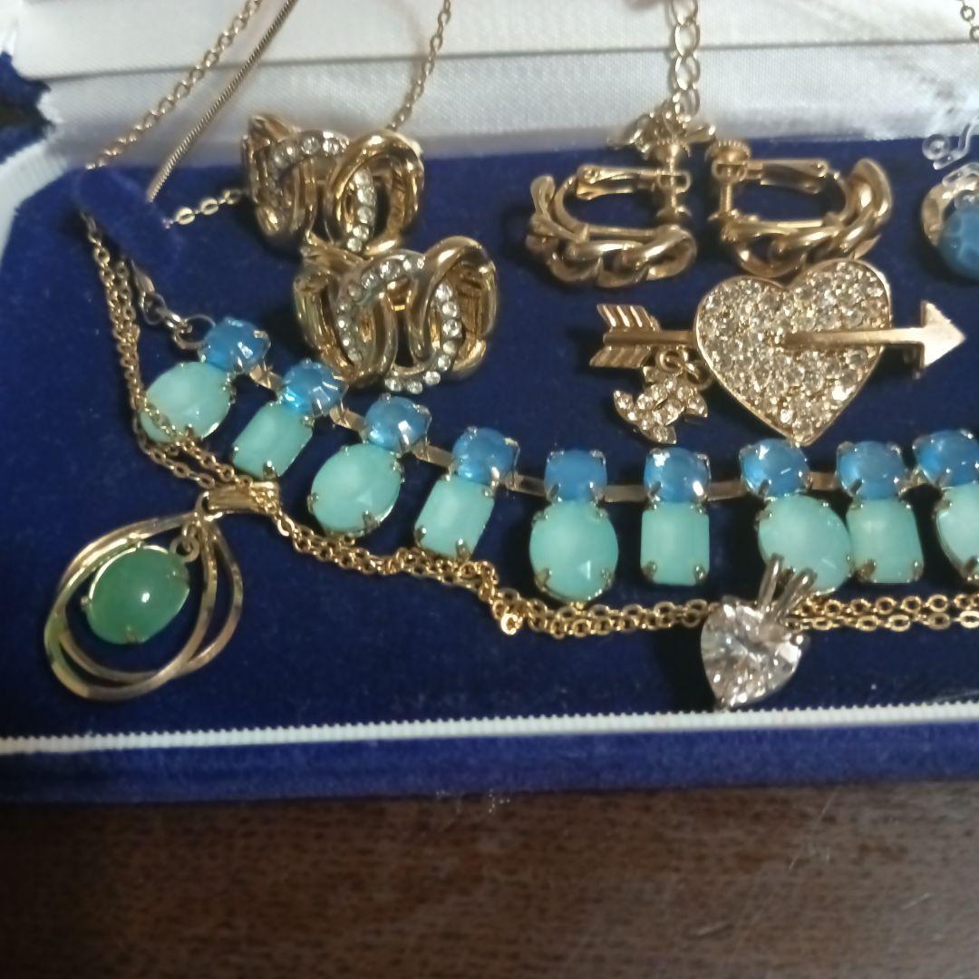 遺品生前整理アクセサリーまとめ K18ルビートップ、ブローチ、イヤリング、