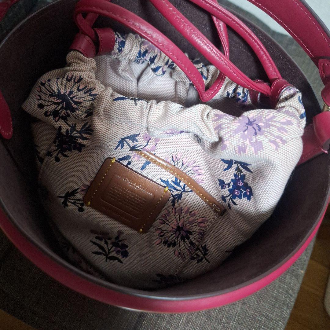 週末限定値下げ。COACH バケツ型ショルダーバッグ