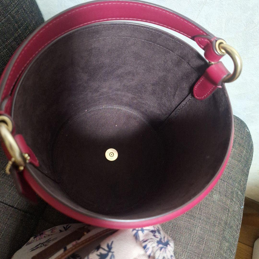 週末限定値下げ。COACH バケツ型ショルダーバッグ