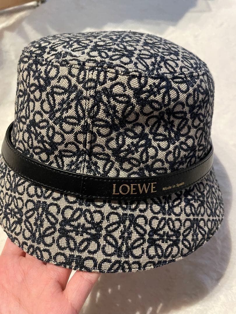 LOEWE バケットハット ネイビー/ホワイト