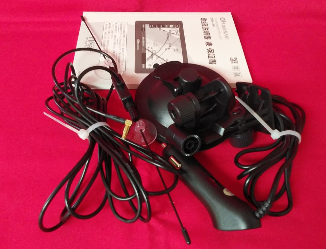 まるま～る…７インチナビ　…DNK-７８Ｆ（2018年地図）アンテナ付