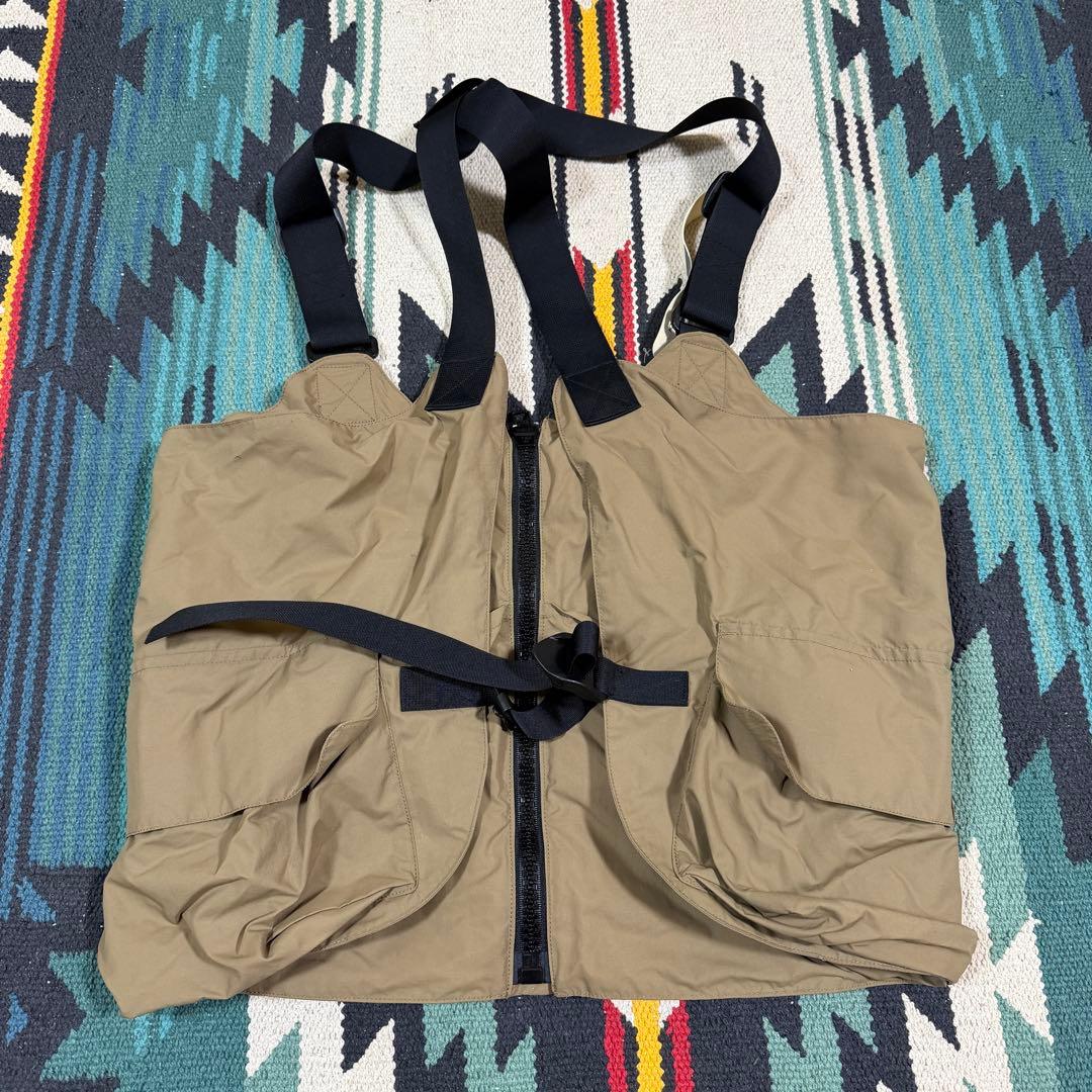 ウェア Mountain Research Phishing vest