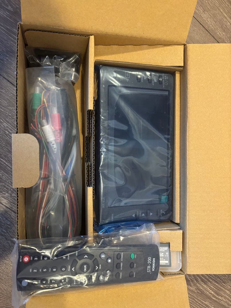 市光　バックモニター　ドラレコ付