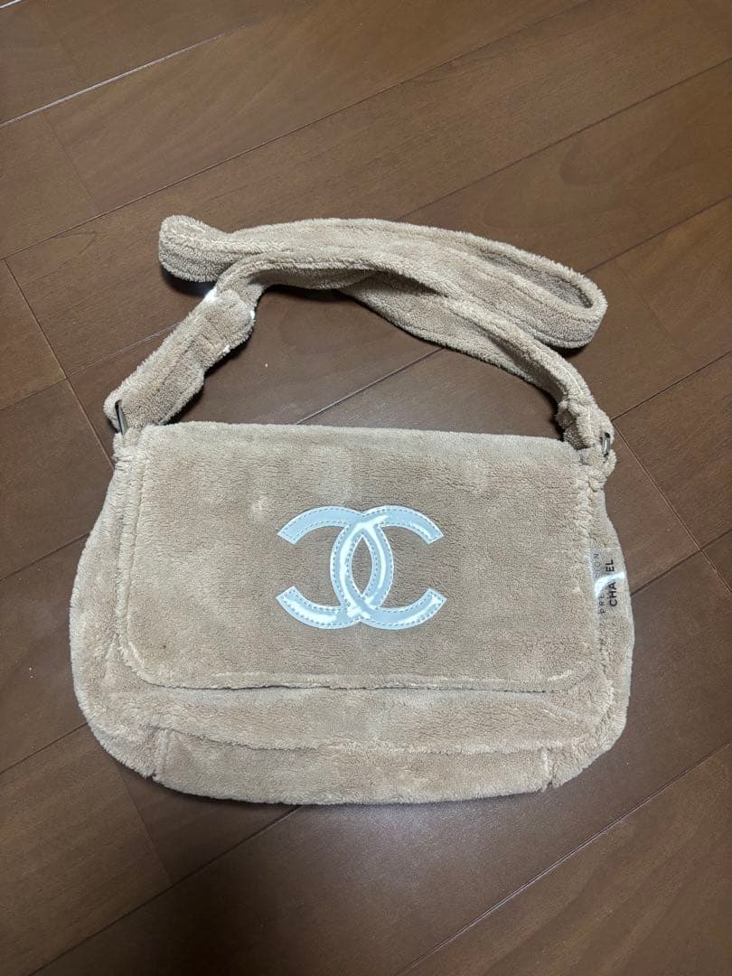 CHANEL ベージュ ショルダーバッグノベルティ