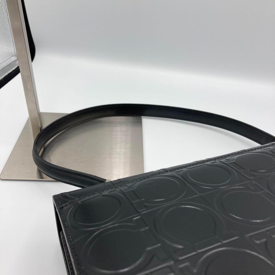 ！新品同然！　サルヴァトーレ　フェラガモ　ガンチーニ　ハンドバック　レザー