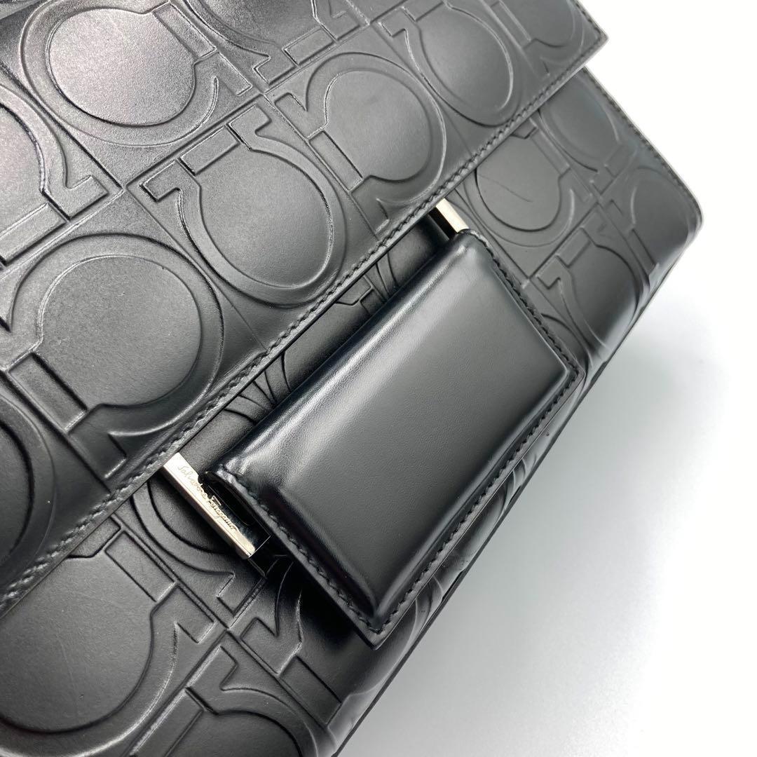 ！新品同然！　サルヴァトーレ　フェラガモ　ガンチーニ　ハンドバック　レザー