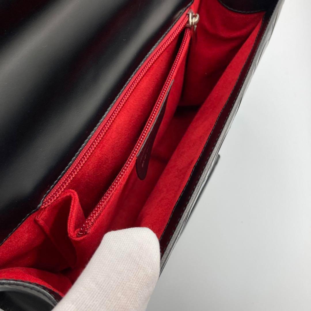 ！新品同然！　サルヴァトーレ　フェラガモ　ガンチーニ　ハンドバック　レザー