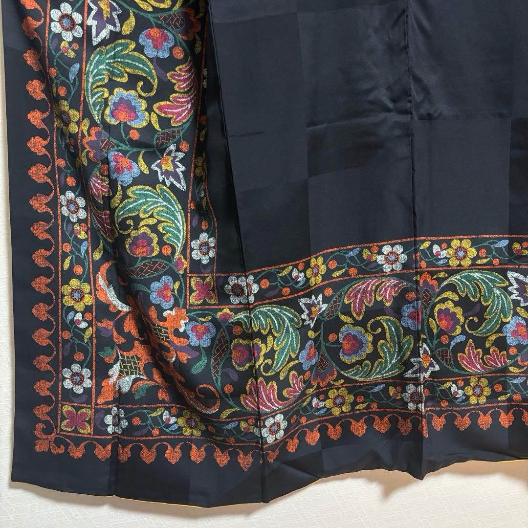 【振袖】 個性的な花模様 市松紋様 着物 袷 小振袖 身丈約159cm