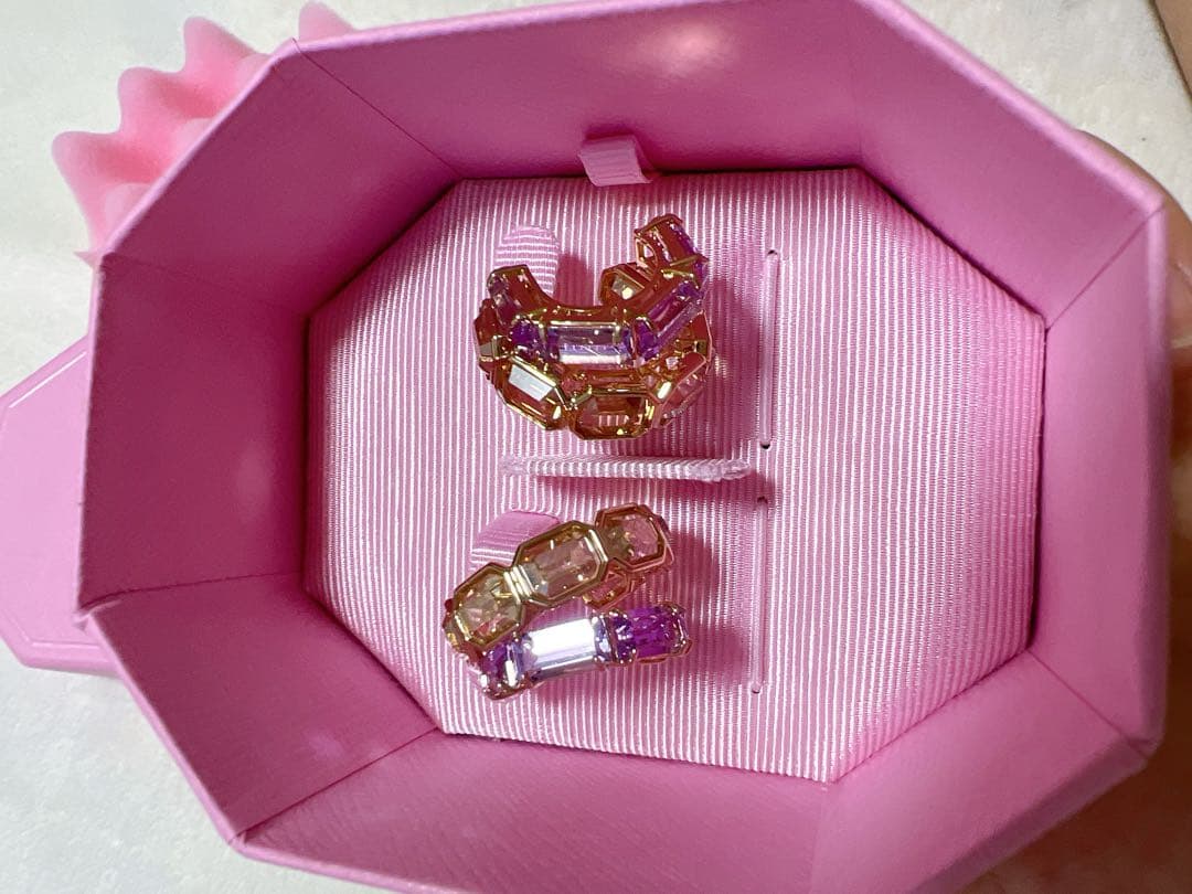 スワロフスキーMillenia フープピアス ミックスカット, マルチカラー